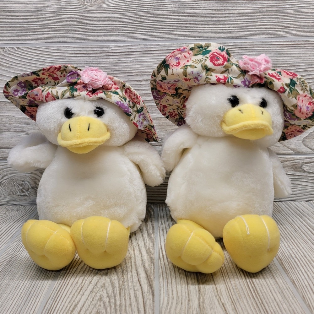 2 Heartwarmers Plush Duck White Yellow Floral Sun Hat Easter Gift Spring Vtg AGC